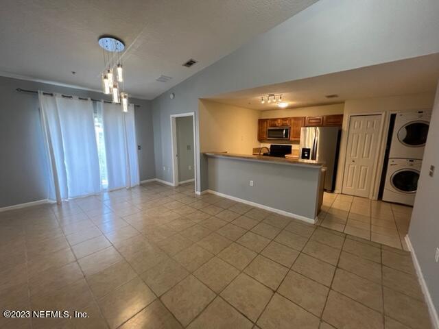 Foto del edificio - 7920 Merrill Rd