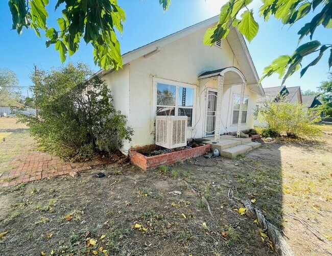 Foto del edificio - 709 S Avenue B