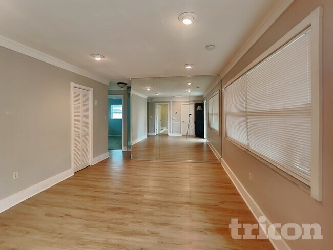 Foto del edificio - 615 5th Ave N