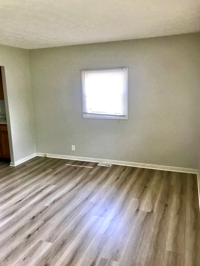 Living Room 1 - 2217 Saint Paul St