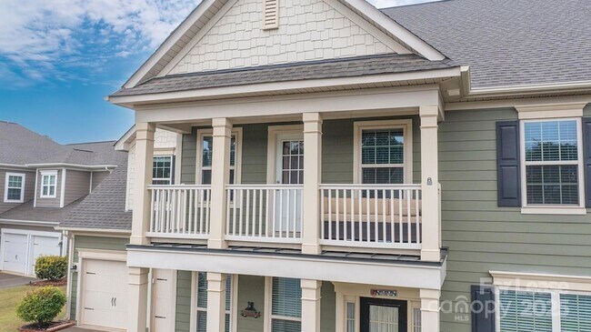 Building Photo - 428 Moses Dr