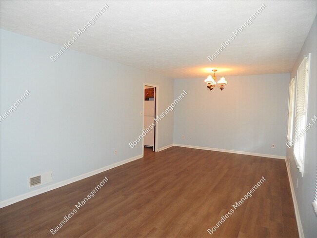 Building Photo - 3810 Morning Creek Dr
