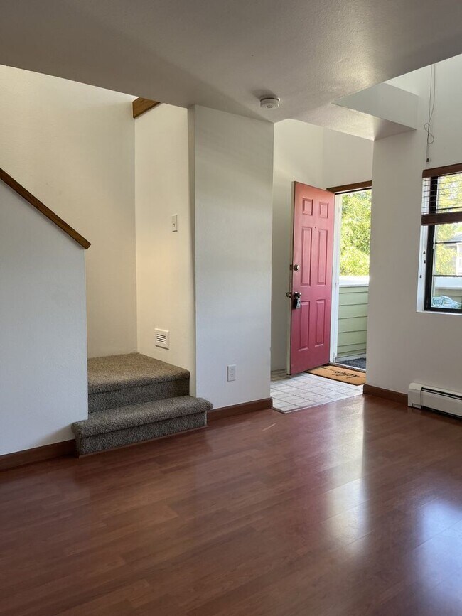 Foto del edificio - Sunny, Two-Story Condo in Boulder