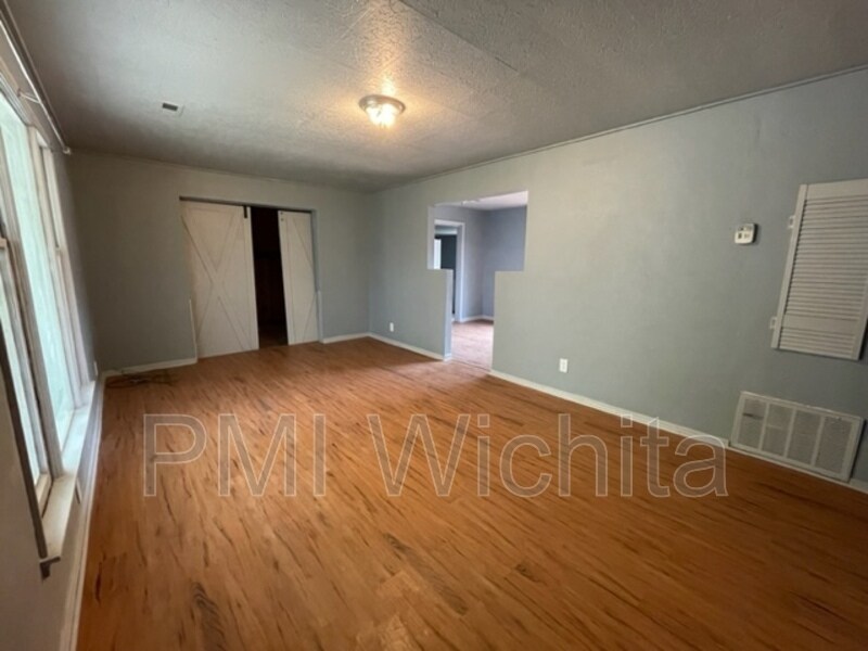 4576 S Handley Ave, Wichita, KS 67217 House for Rent in Wichita, KS