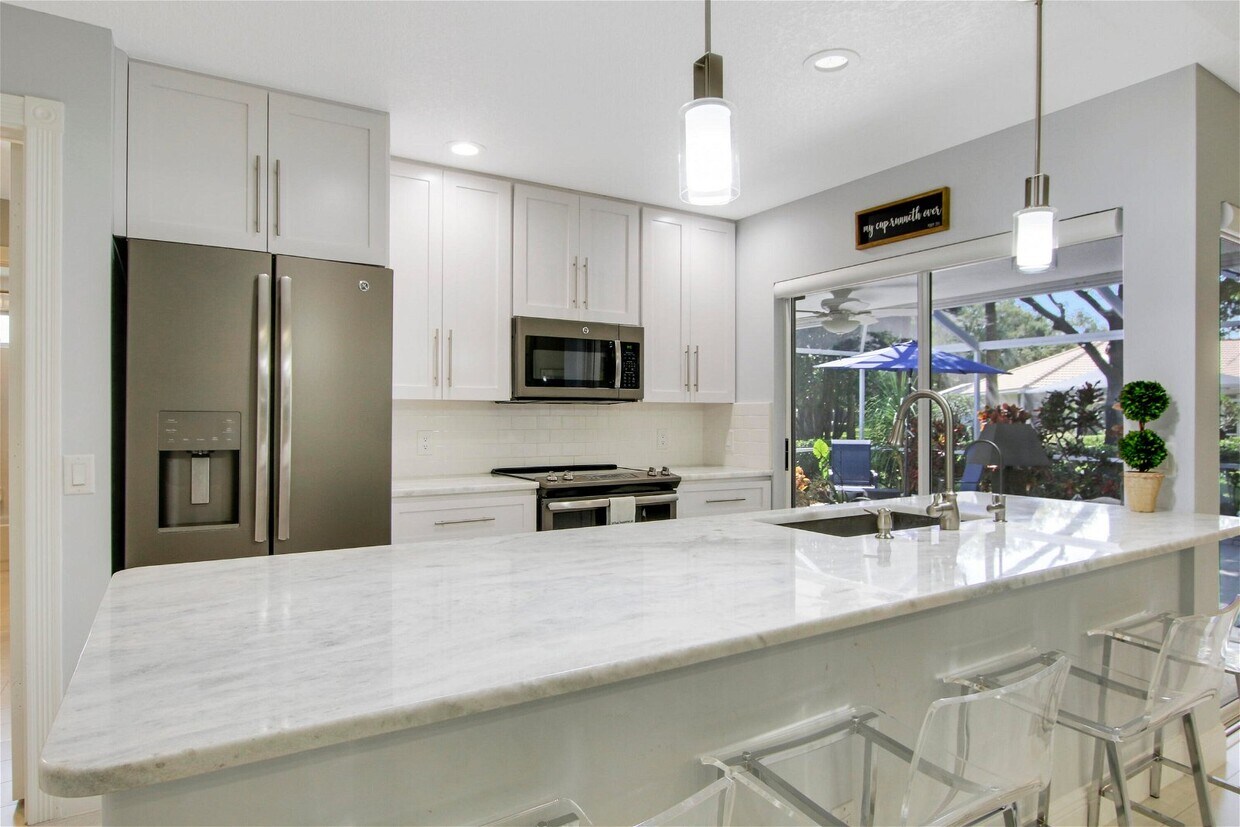 5701 Red Oak Ct, Palm Beach Gardens, FL 33410 Townhome Rentals in