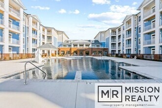Building Photo - 10521 Stony Blf Dr