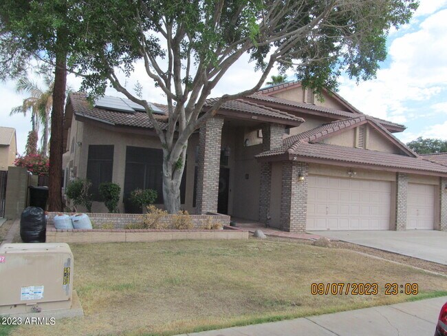 Building Photo - 7026 W Wescott Dr