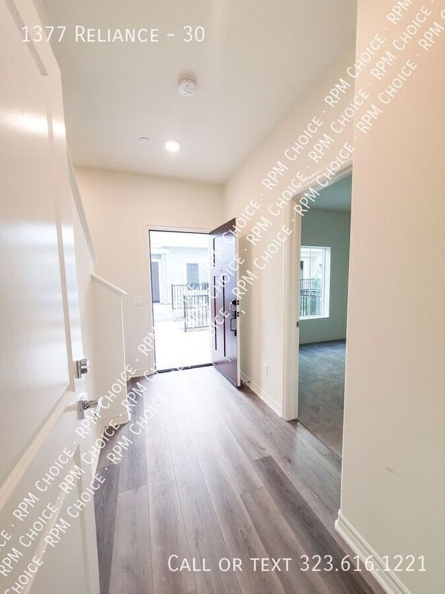 Building Photo - 1377 Reliance-30