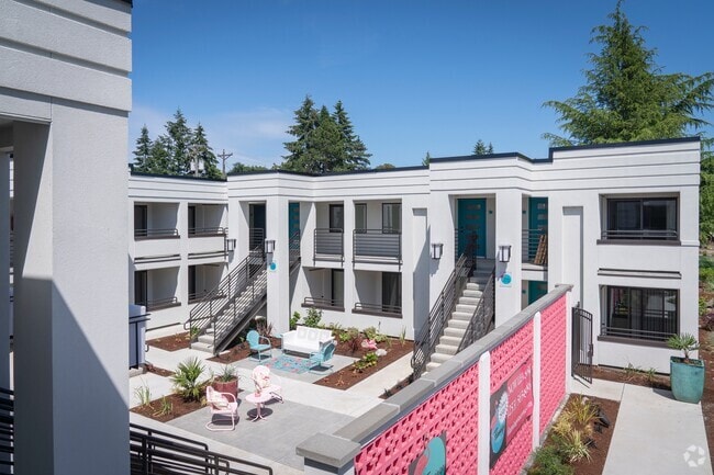 Building Photo - Flamingo Apartments