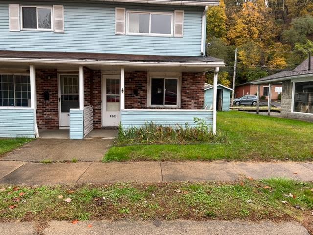 Primary Photo - 202 3rd Ave