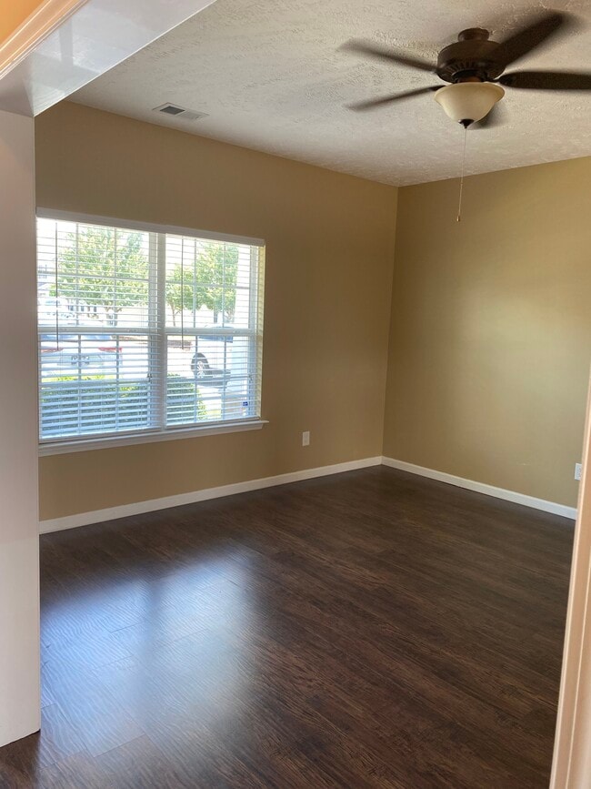 Building Photo - 2319 New Holland Cir