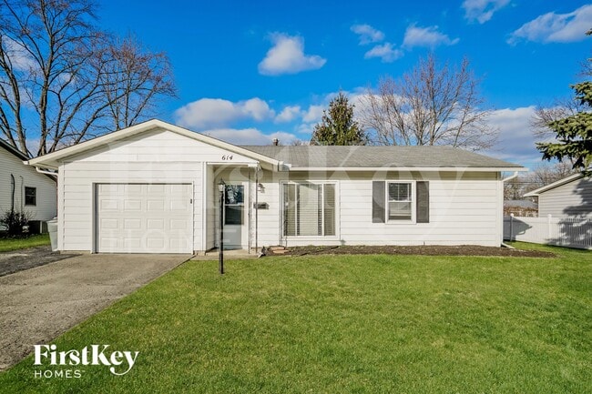 Building Photo - 614 Palace Ln