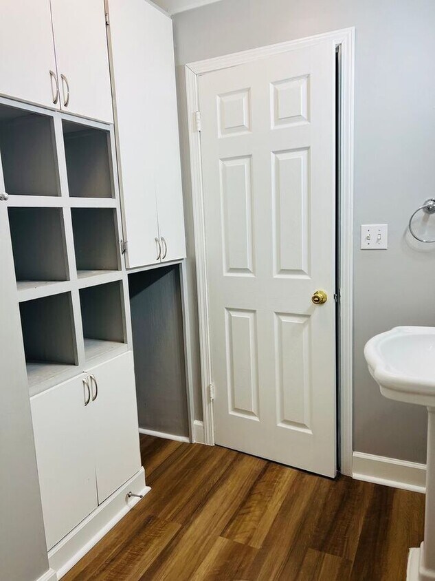 Primary Photo - SPACIOUS 3 BR HOME HUGE BACKYARD