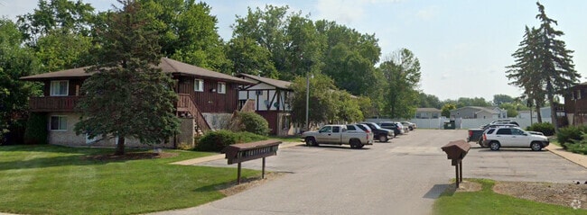 Building Photo - Deerlick Apartments