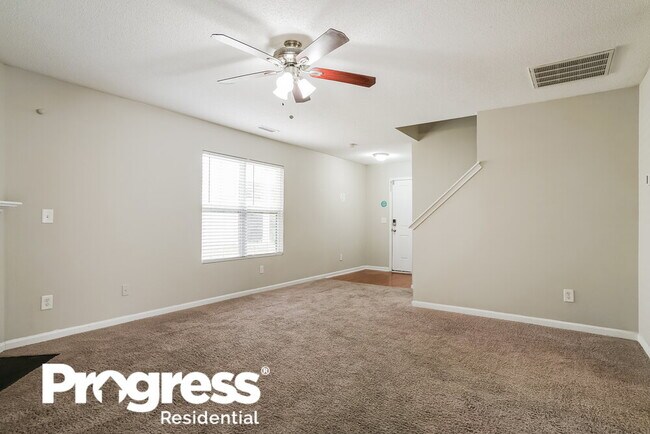 Building Photo - 67 Valleyfield Dr