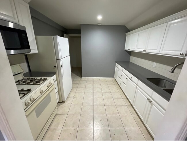 Foto del edificio - 923 E 21st St
