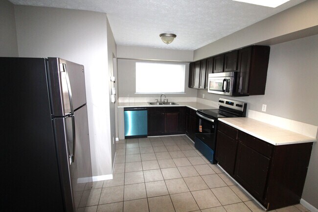 Foto del edificio - 2514 Lipton Rd