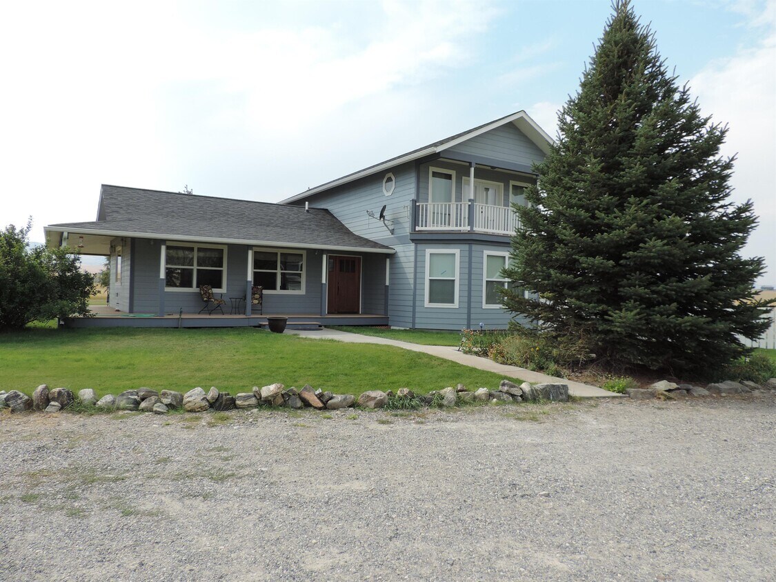 46 Vandolah Rd, Three Forks, MT 59752 House Rental in Three Forks, MT