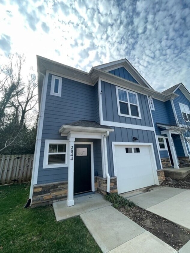 2044 Summey Ave, Charlotte, NC 28205 House Rental in Charlotte, NC