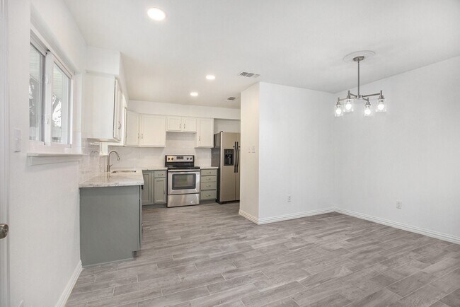 Building Photo - 22515 Colonialgate Dr