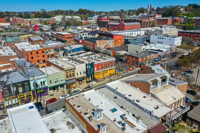 Building Photo - The Flats at Walnut Alley