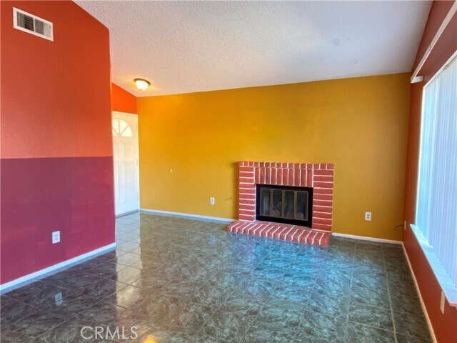 Foto del edificio - 24312 Fitz St