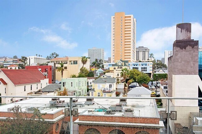 Foto del edificio - 1 Bed Plus Office on 5th Floor in Porta Si...