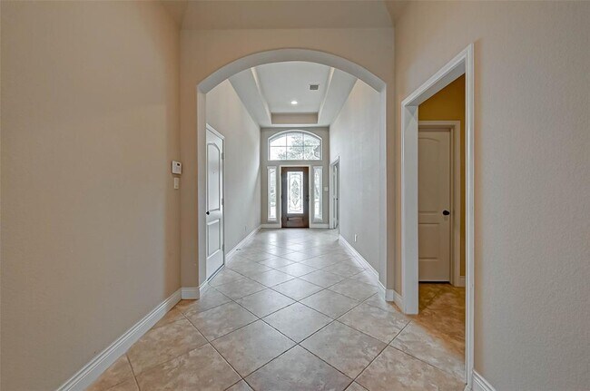 Building Photo - 11022 Colinton Dr