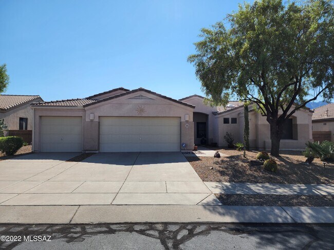 Building Photo - 11598 N Flat Iron Dr