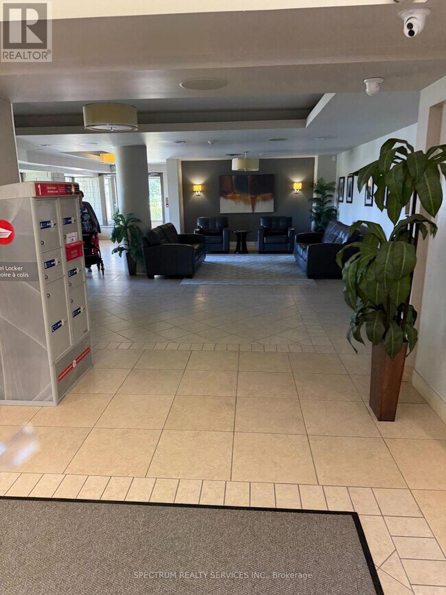 Photo du bâtiment - 2500 Rutherford Rd