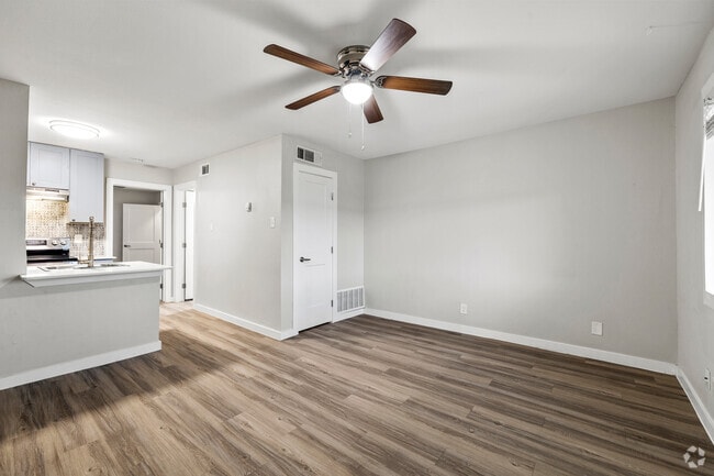 1 habitación, 1 baño - 510 pies cuadrados - Sala de estar - Primrose HAUS