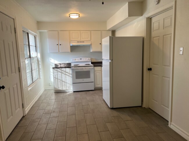 Building Photo - 3315 San Agustin Ave