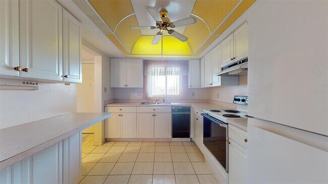 Foto del edificio - 3432 Lake Bayshore Dr
