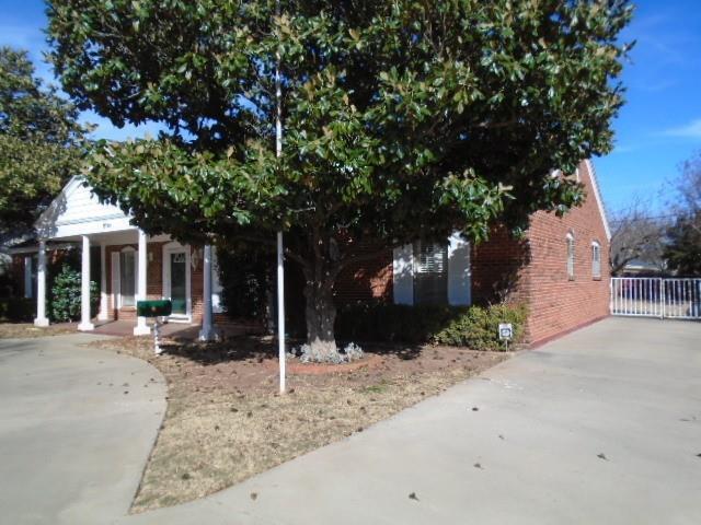 Building Photo - 2149 Post Oak Rd