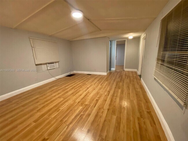 Foto del edificio - 10457 S 228th Ln