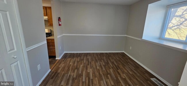 Building Photo - 6974 Knighthood Ln