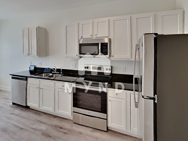 Building Photo - 2404 Eagle Creek Ct