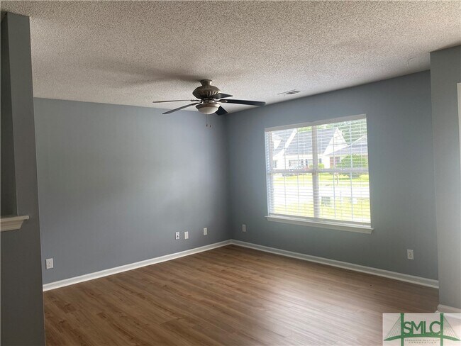 Foto del edificio - 131 Clearwater Ln