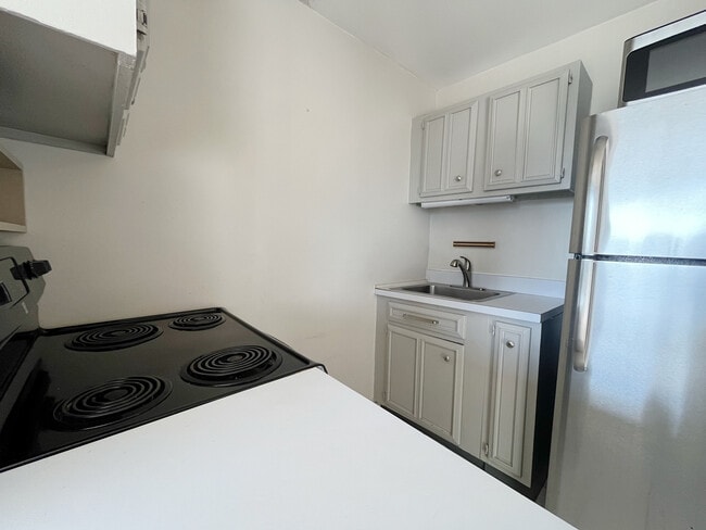 Foto del edificio - 4343 N Clarendon Ave