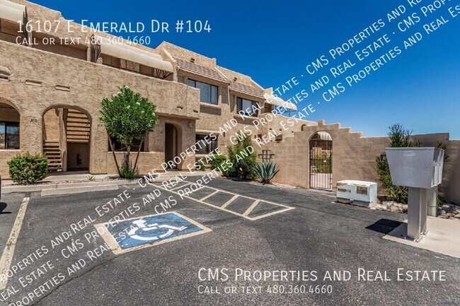 Foto del edificio - 16107 E Emerald Dr