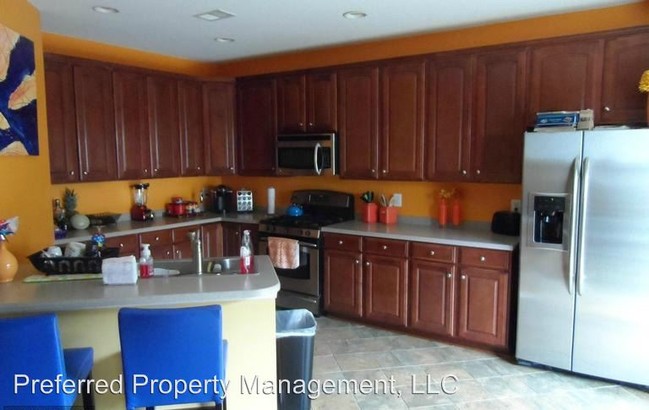 Foto del edificio - 4 br, 3.5 bath House - 1112 Posey Lane