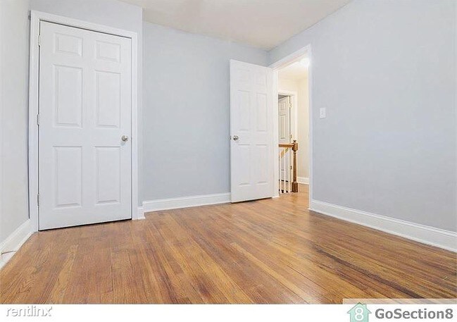 Building Photo - 3 br, 2 bath House - 1817 Merritt Blvd