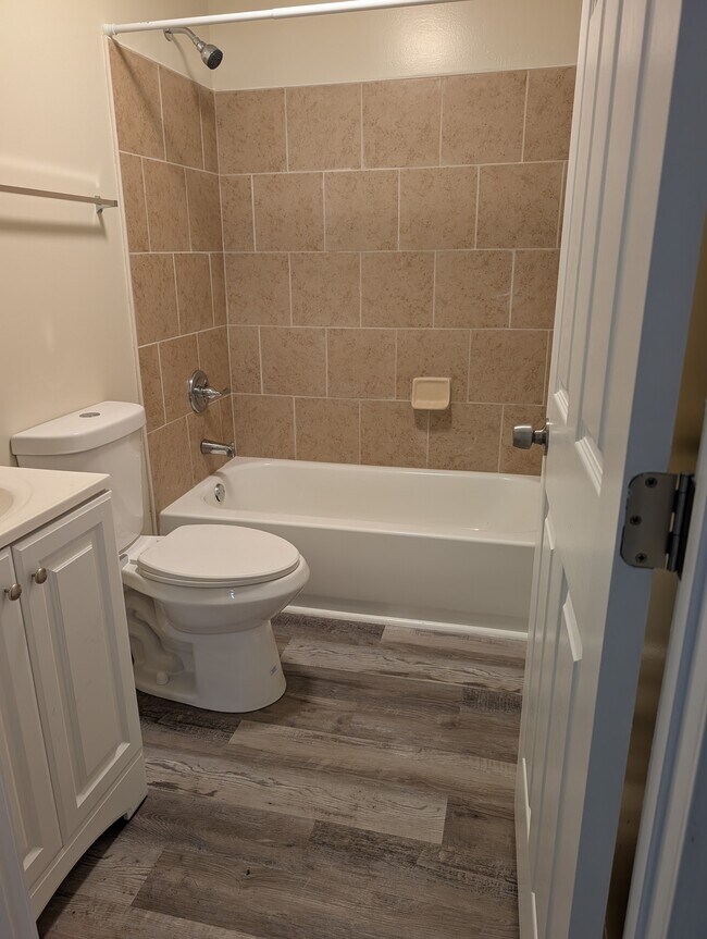 Foto del edificio - 809 Welworth St