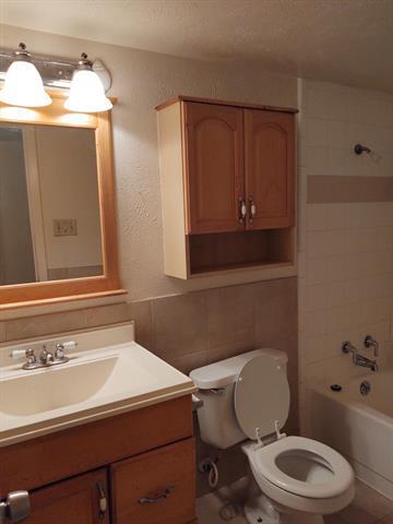 Building Photo - 7211 Christie Ln