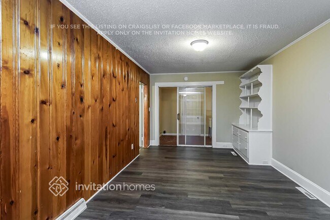 Building Photo - 2209 Ln St