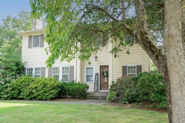 Building Photo - 232 W Midland Ave