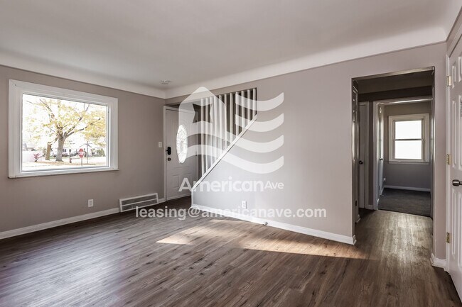 Foto del edificio - 2062 Champaign Rd