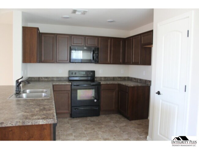 Building Photo - New Home  3bd 2 ba