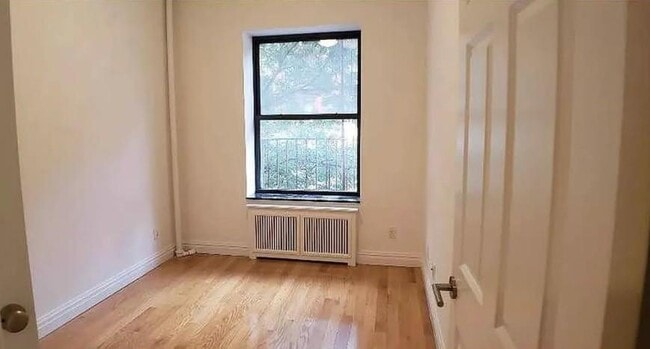 Building Photo - 3 bedroom in New York NY 10128