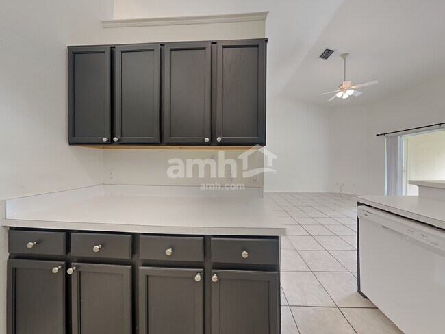 Foto del edificio - 11906 Timberhill Dr